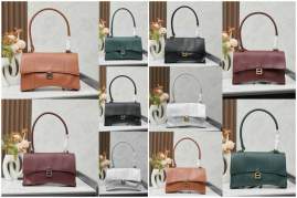 Picture of Balenciaga Handbags _SKUfw183762100fw